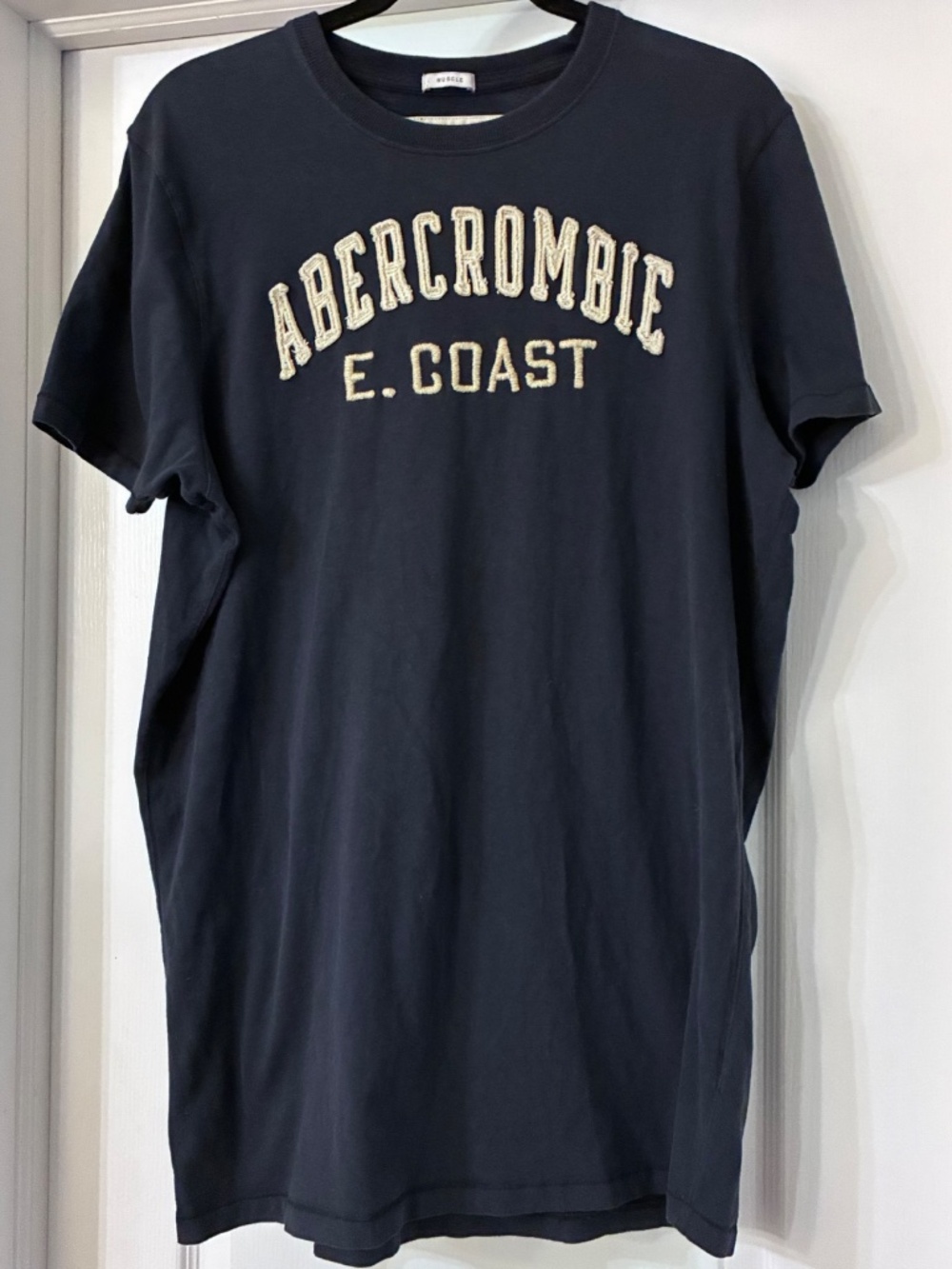 Abercrombie & Fitch Muscle Fit Navy Blue Tee W/Raised Cream Emb Logo Across Ches